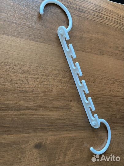 Вешалки для компактного хранения в шкафу