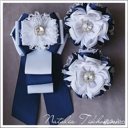 Галстук жабо и круглые бантики к нему