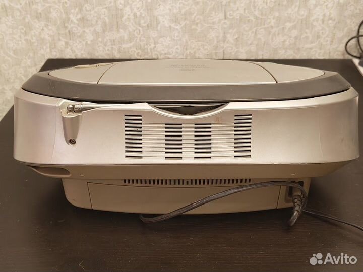 CD-магнитола sony CFD-S170L