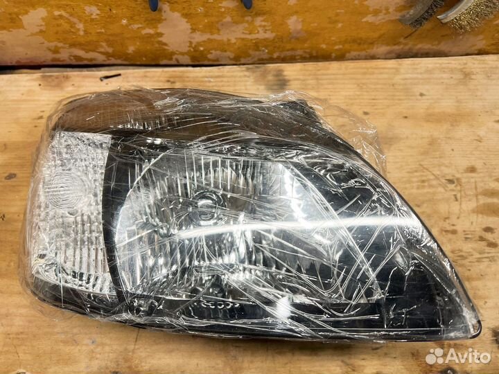 Фара правая Kia Rio 2