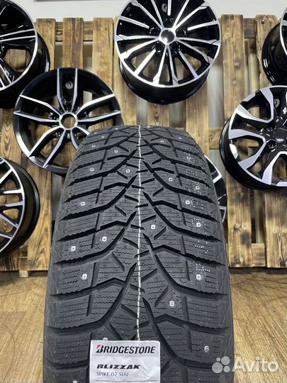 Bridgestone Blizzak Spike-02 SUV 275/40 R20 106T