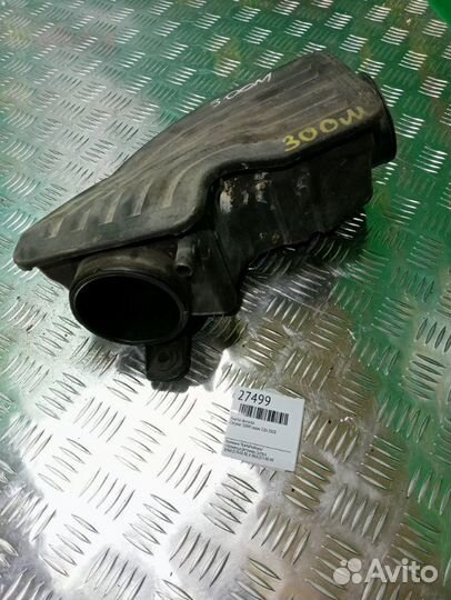 Корпус воздушного фильтра Chrysler 300M седан 3.0Л