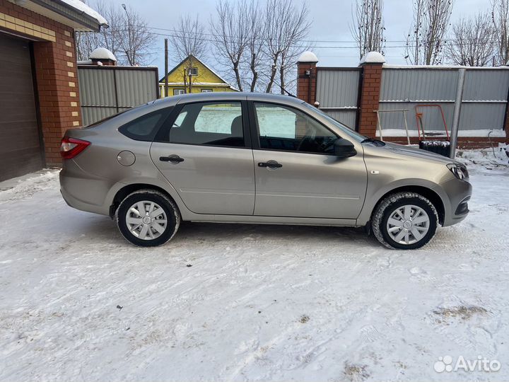 LADA Granta 1.6 МТ, 2019, 7 300 км