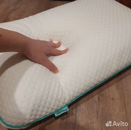 Подушка с памятью формы 50*70 новая