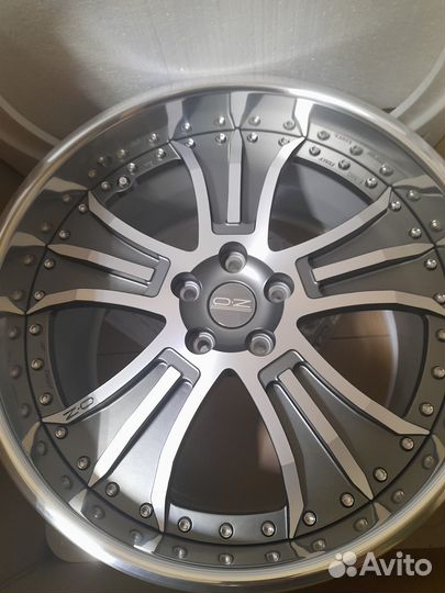 Диски R20 OZ Racing 5/114,3 кованые трехчастные