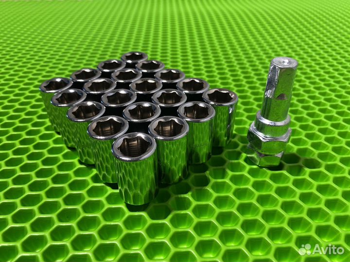 Стальные гайки под внутренний ключ М12х1.5 хром