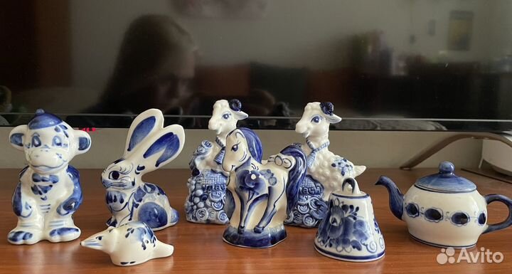 Фарфоровые статуэтки гжель