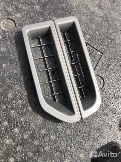 Решетка крыла Land rover discovery 3