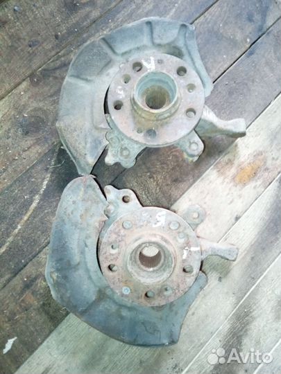 Volkswagen vento поворотный кулак