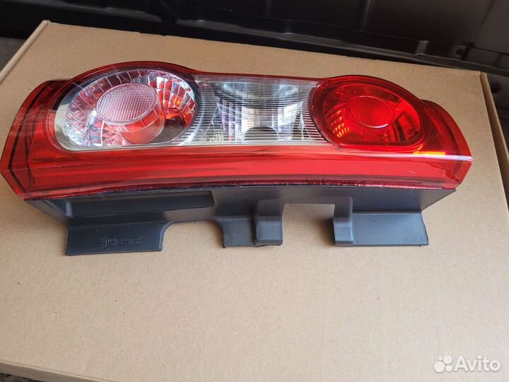 Фонарь задний левый ваз largus