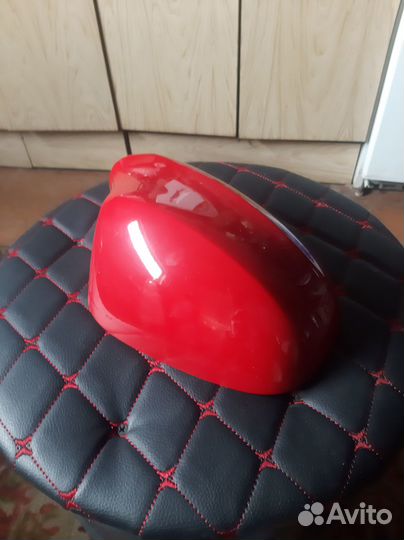 Продам накладку на правое зеркало