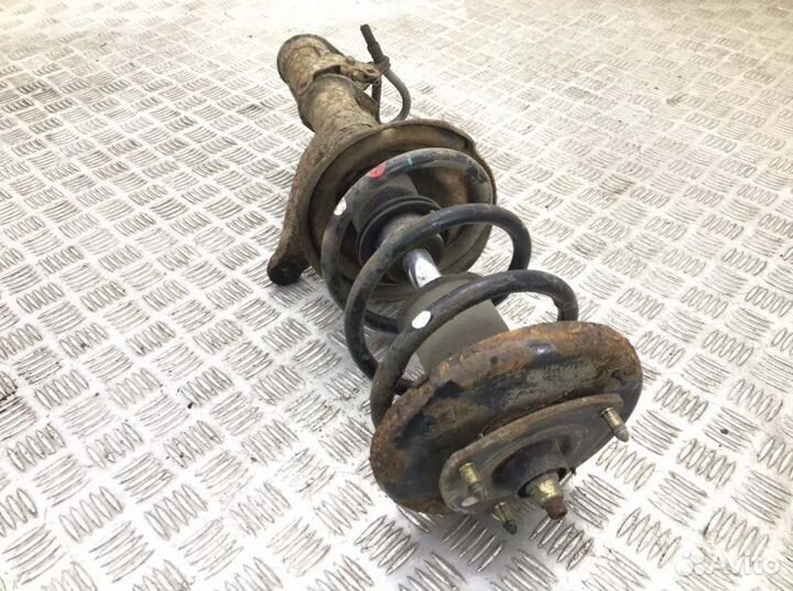 Стойка передняя правая Honda Cr-V 2.0 I 2003