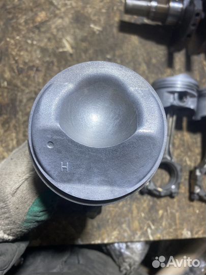 Шатуны с поршнями 1.8 gdi mitsubishi carisma