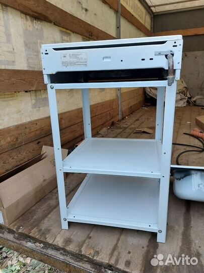 Продам газовую плиту