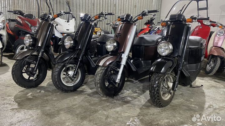 Скутер 49 куб.Инжектор 4Тжидкост.охл. Yamaha VOX