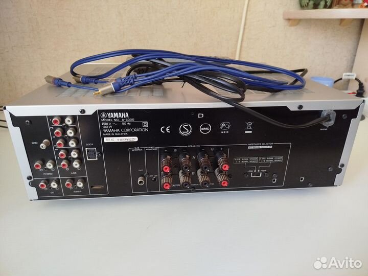 Усилитель Hi-Fi Yamaha A-S300