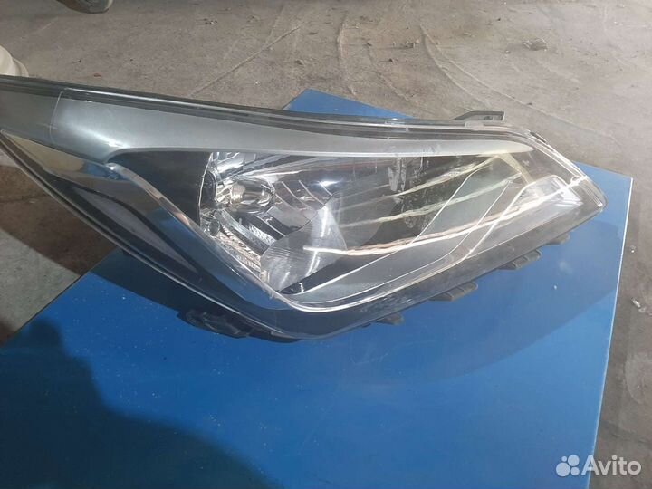 Фара передняя правая hyundai solaris