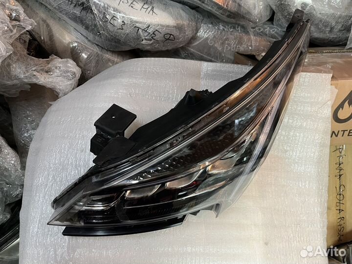 Фара правая Kia Rio 4 рестайл LED