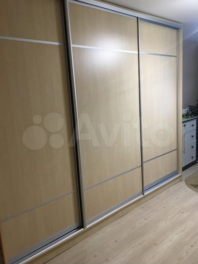 3-к. квартира, 71 м², 1/3 эт.