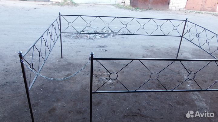 Ограда ритуальная