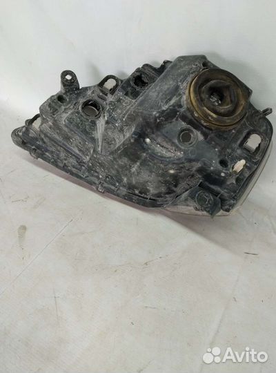 Фара правая на renault logan 1