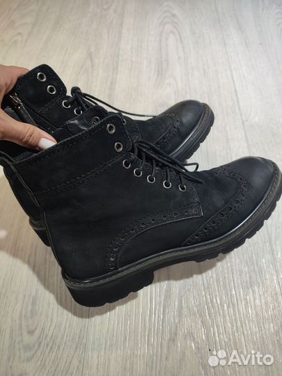 Ботинки женские