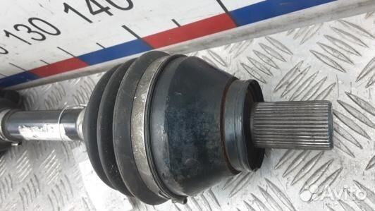 Привод передний правый volvo V70 3 (YBE18N101)