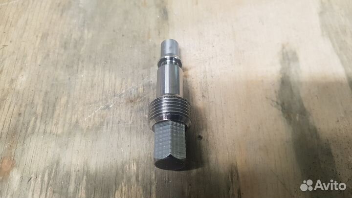 Болт регулировки kdss Toyota Land Cruiser 200