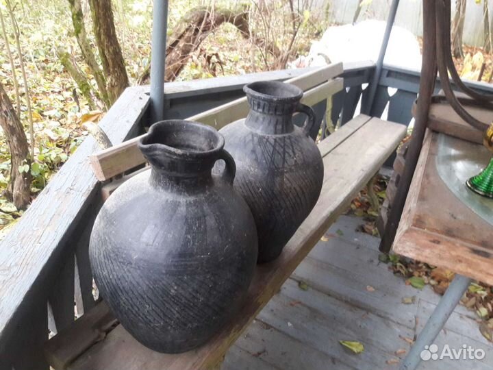 Корчага старинная чернолощеная глина. 2шт