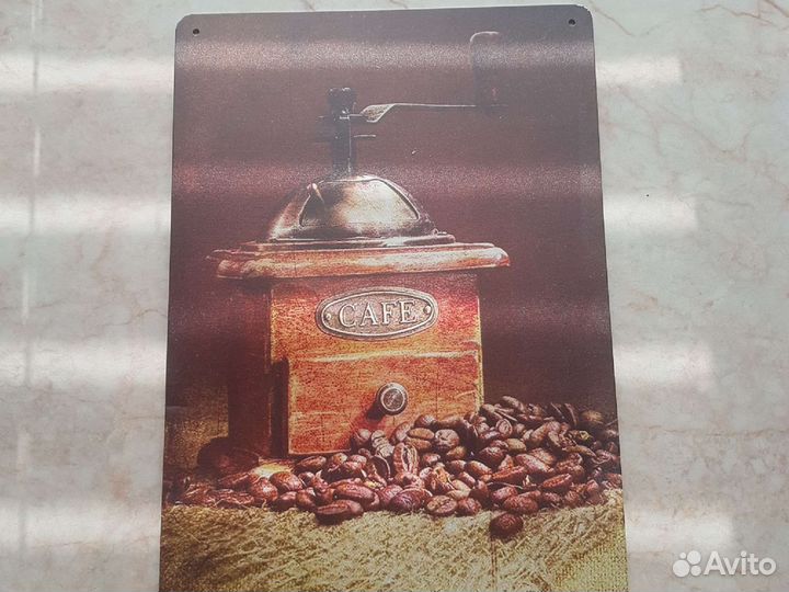 Декор на стену/металлические таблички