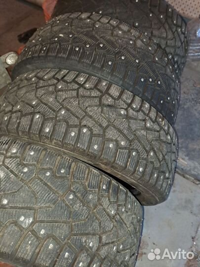 Pirelli Ice Zero 215/50 R17