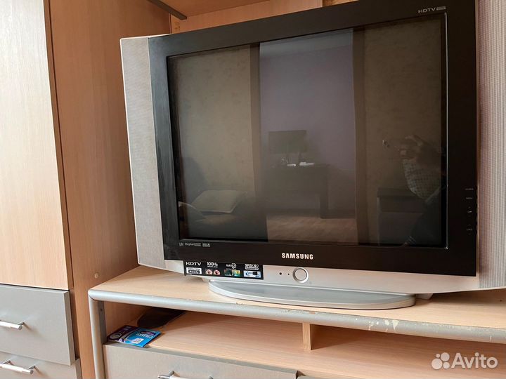 Телевизор samsung