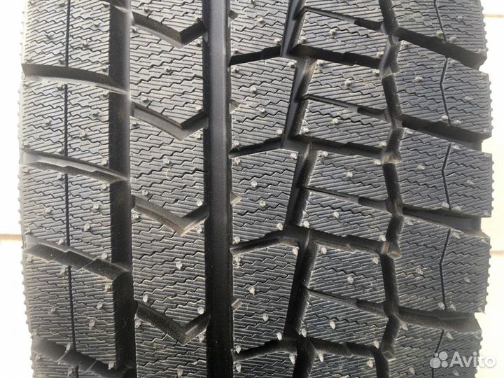 Dunlop Winter Maxx WM02 215/55 R17