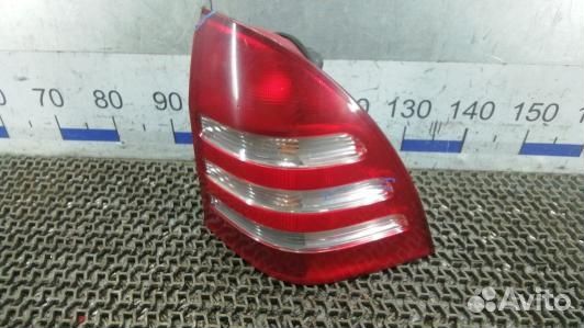 Фонарь задний правый mercedes benz C-class W203 (1