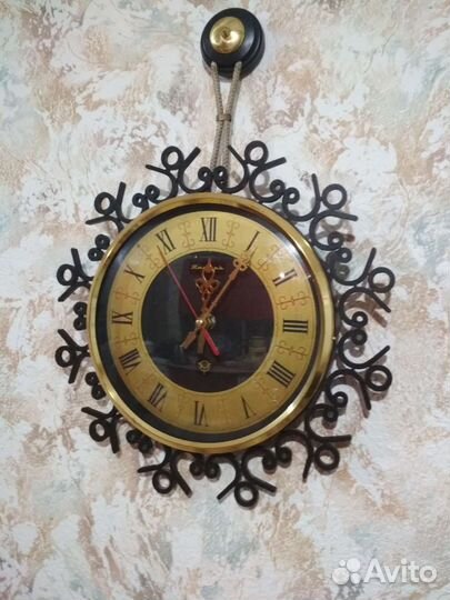 Часы настенные янтарь СССР