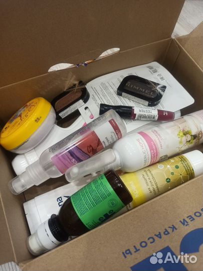 Коробка косметики