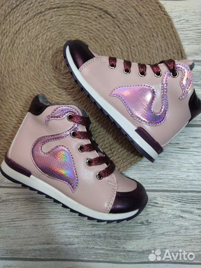 Сапожки для девочки