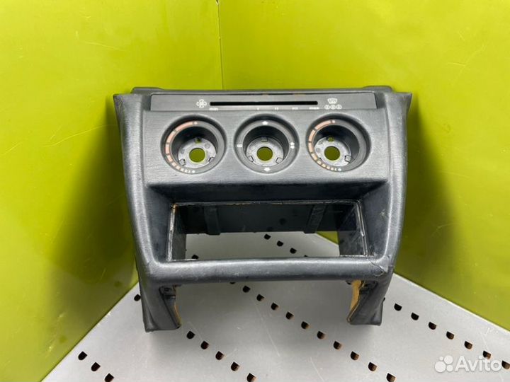 Центральная консоль Mercedes-Benz 190E W201 OM601