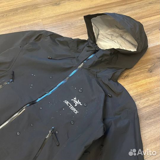 Ветровка Arcteryx Beta LT