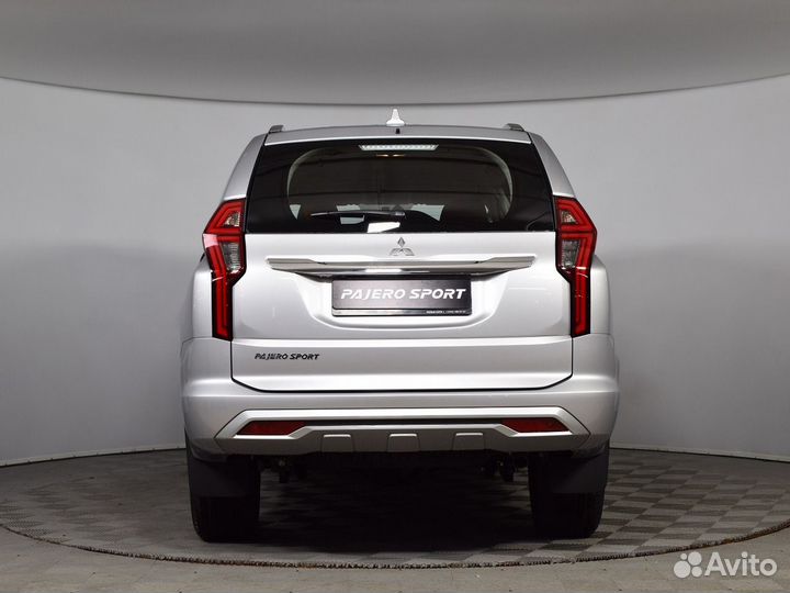 Mitsubishi Pajero Sport 2.4 AT, 2022