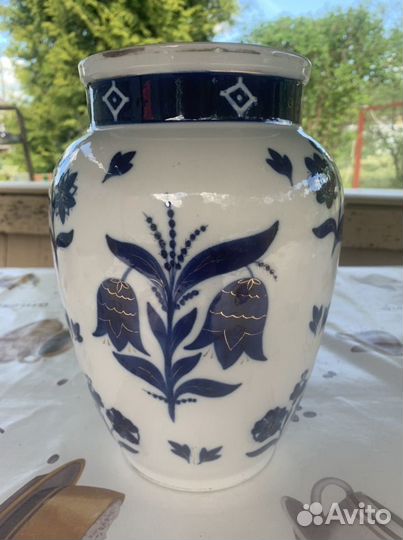 Фарфоровая Ваза «Синие цветы» лфз