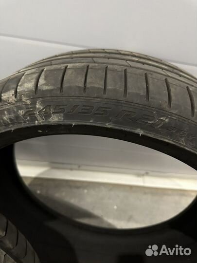 Pirelli P Zero 245/35 R21 и 275/30 R21 98Y