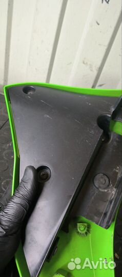 Kawasaki z1000 2007 - 10 боковой пластик