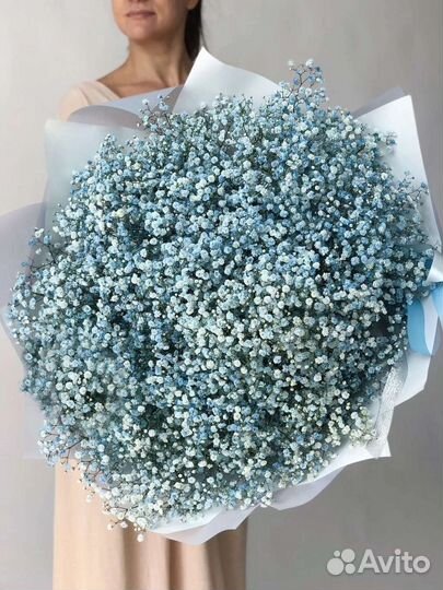 Букет из голубой гипсофилы