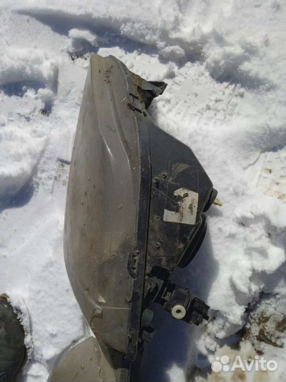 Фары на логан