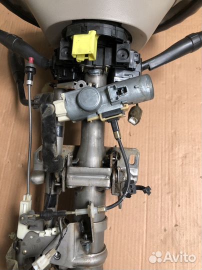 Замок зажигания Nissan Liberty RM12 QR20DE