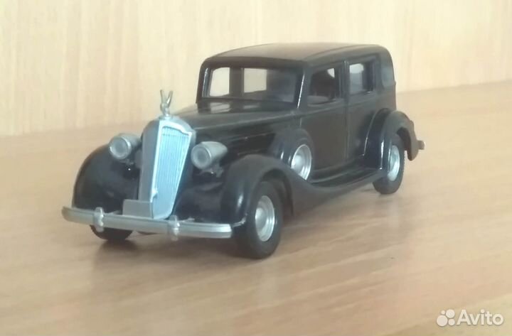 1/43 Packard victoria (1937)