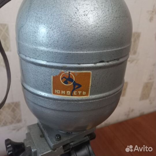 Фотоувеличитель Юность