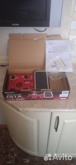 Zoom B1Xпроцессор эффектов для бас-гитары