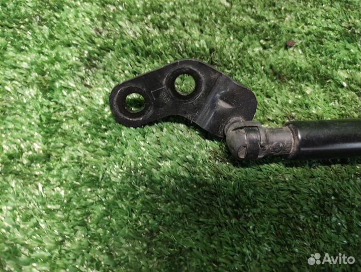 Амортизатор багажника левый Chevrolet Spark (M300